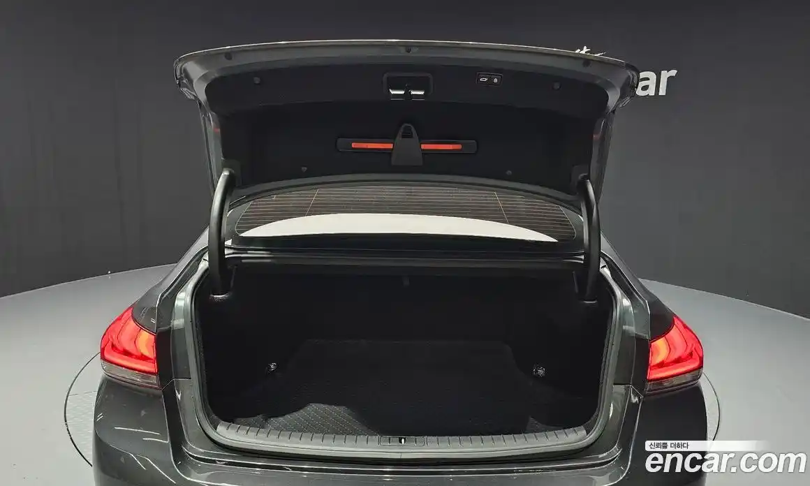 Genesis G80 2017 3.3 Автомат в Москве № 135594, фото 14