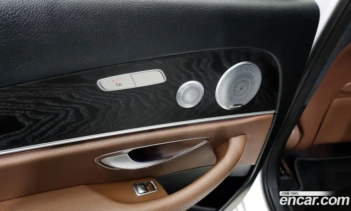 Mercedes-Benz E-Class 2018 2.0 Автомат в Москве № 137245, фото 17