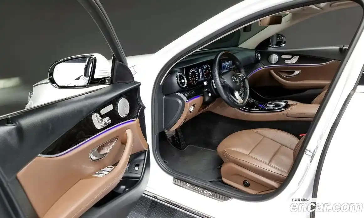 Mercedes-Benz E-Class 2018 2.0 Автомат в Москве № 137245, фото 10