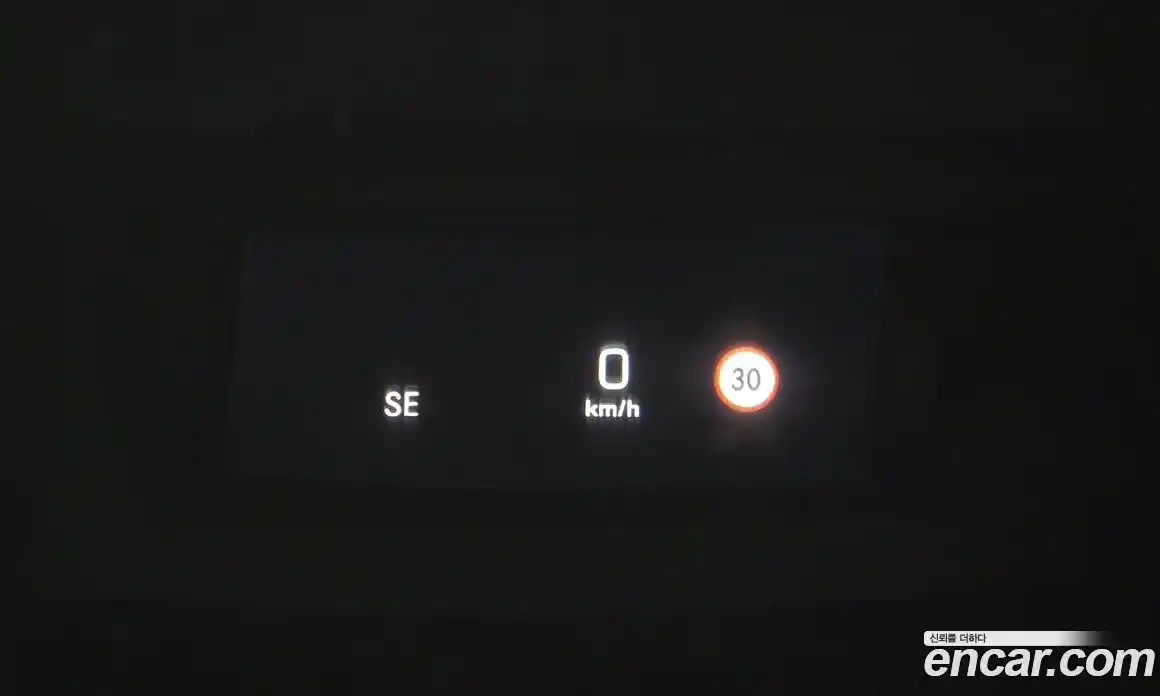 Mercedes-Benz E-Class 2018 1.9 Автомат в Москве № 141782, фото 12