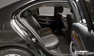 Mercedes-Benz E-Class 2018 1.9 Автомат в Москве № 141782, миниатюра 5