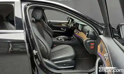 Mercedes-Benz E-Class 2018 1.9 Автомат в Москве № 141782, миниатюра 9