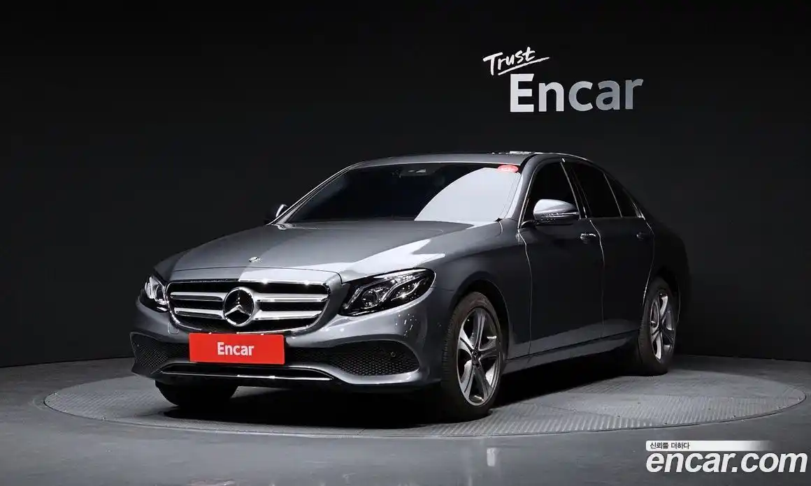 Mercedes-Benz E-Class 2019 1.9 Автомат в Москве № 142679, фото 16