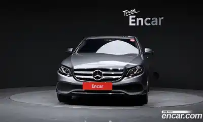 Mercedes-Benz E-Class 2019 1.9 Автомат в Москве № 142679, миниатюра 2
