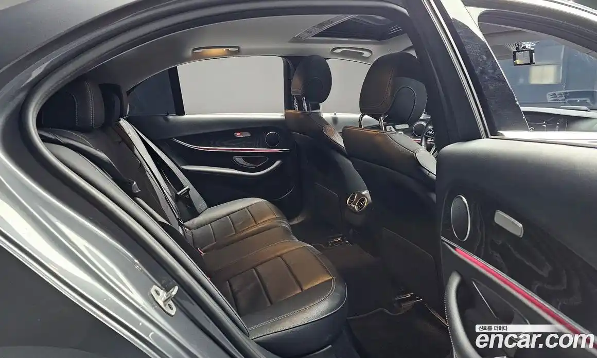 Mercedes-Benz E-Class 2019 1.9 Автомат в Москве № 142679, фото 7