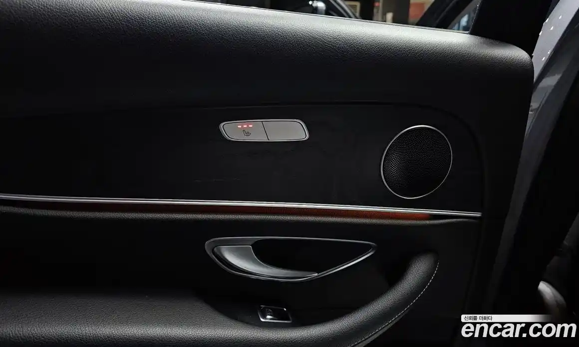 Mercedes-Benz E-Class 2019 1.9 Автомат в Москве № 142679, фото 9