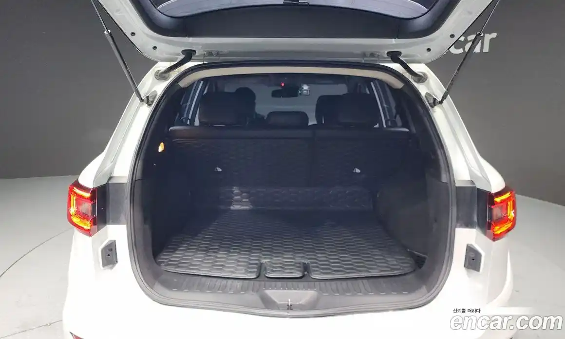 Renault QM6 2018 2.0 Автомат в Москве № 147076, фото 19