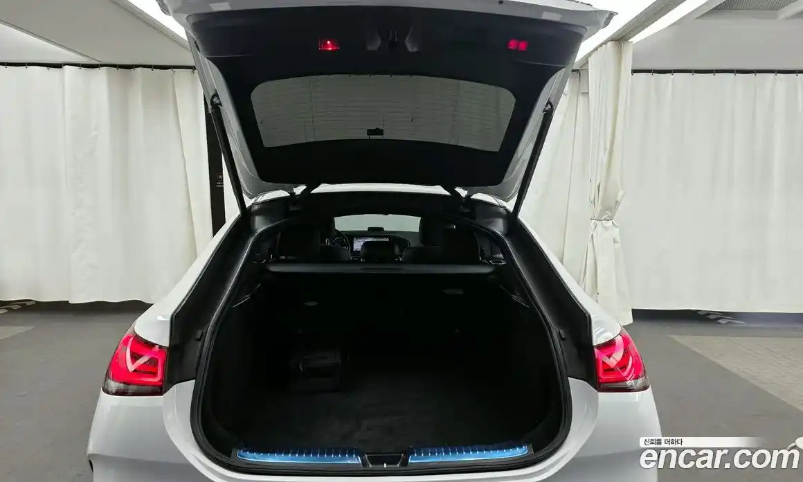 Mercedes-Benz GLE-Class 2021 2.0 Автомат в Москве № 147360, фото 3