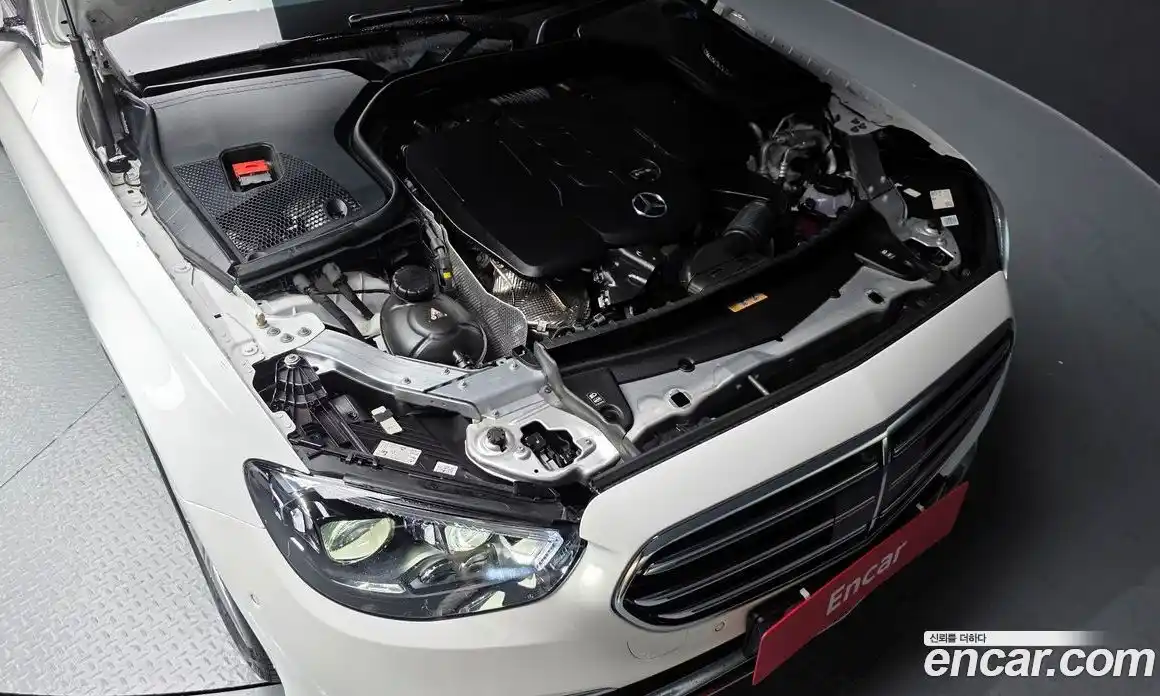 Mercedes-Benz E-Class 2023 1.9 Автомат в Москве № 150928, фото 15