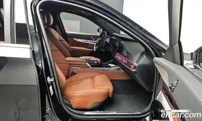 BMW 7-Series 2024 3.0 Автомат в Москве № 154890, миниатюра 2