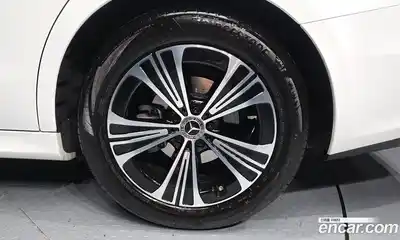 Mercedes-Benz E-Class 2025 2.0 Автомат в Москве № 160109, миниатюра 12