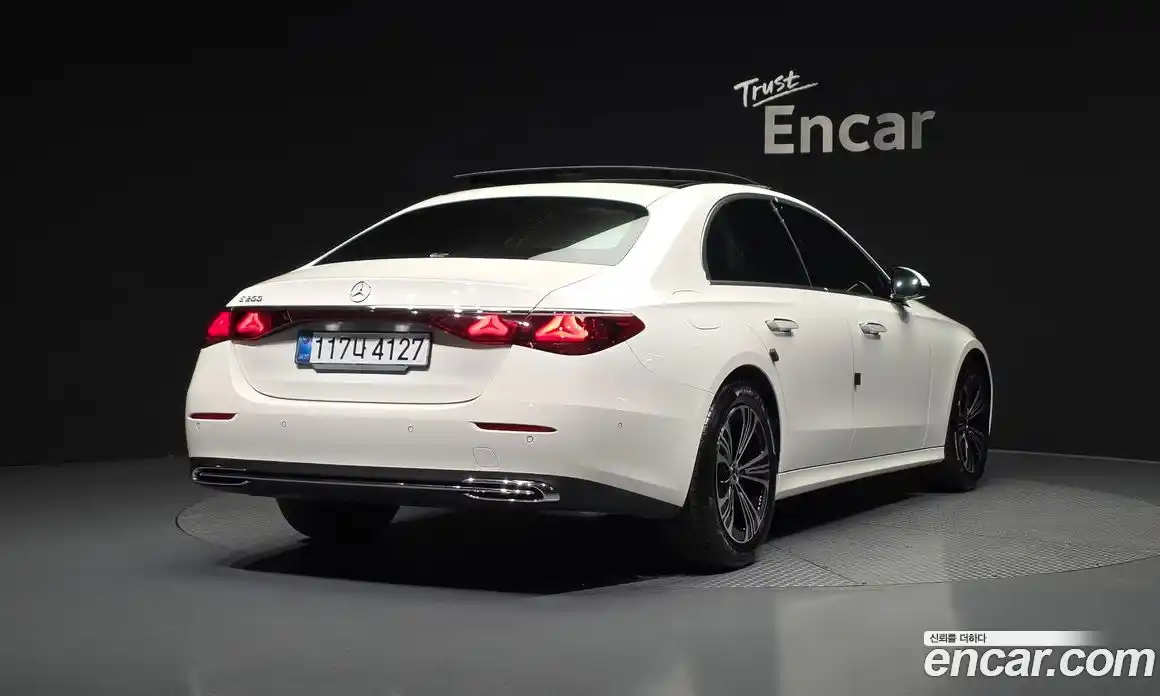 Mercedes-Benz E-Class 2025 2.0 Автомат в Москве № 160109, фото 19