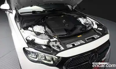 Mercedes-Benz E-Class 2025 2.0 Автомат в Москве № 160109, миниатюра 6