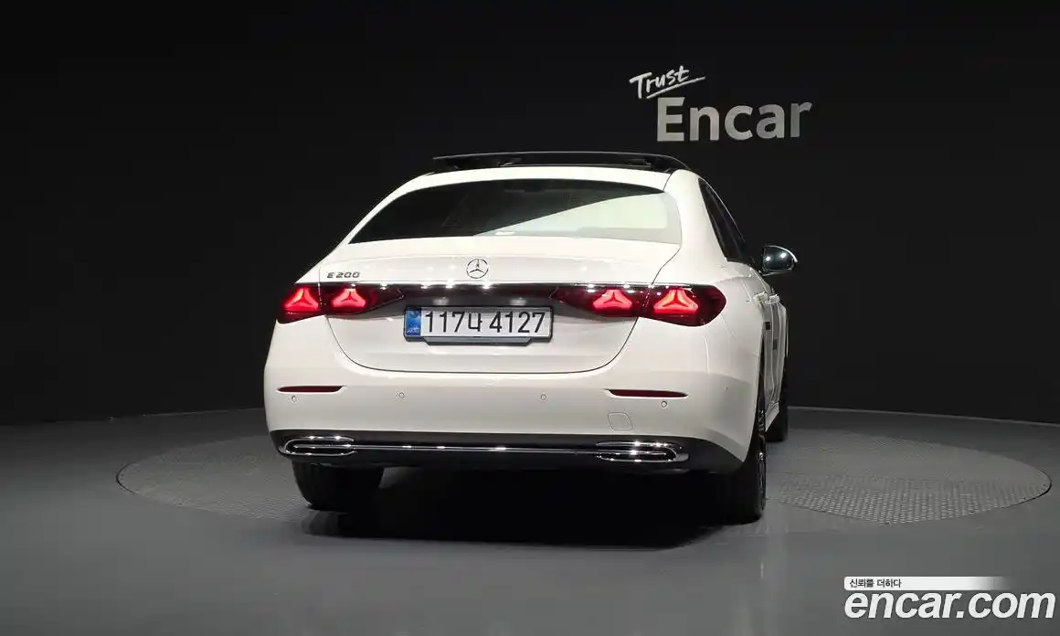 Mercedes-Benz E-Class 2025 2.0 Автомат в Москве № 160109, фото 9