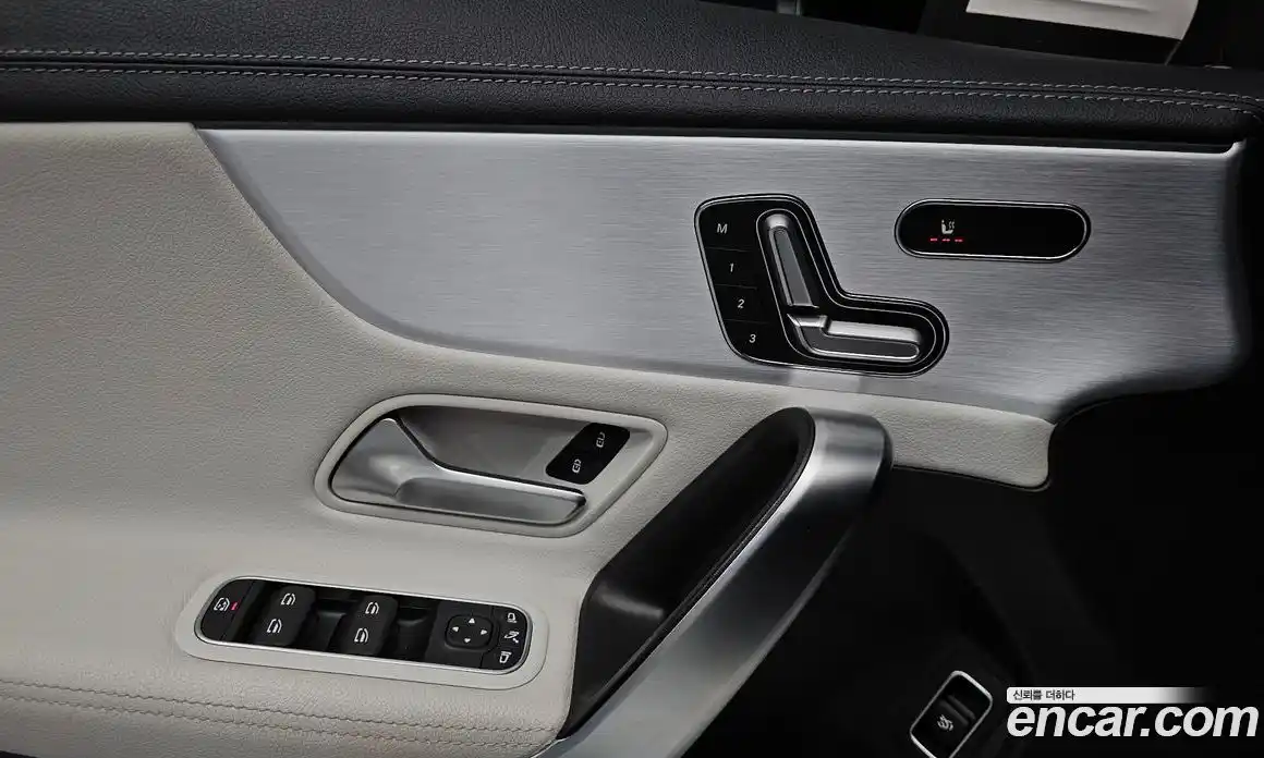 Mercedes-Benz CLA-Class 2020 2.0 Автомат в Москве № 160769, фото 16