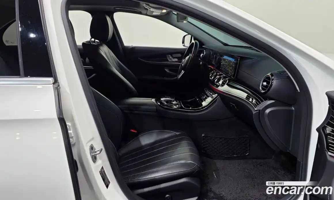 Mercedes-Benz E-Class 2019 3.0 Автомат в Москве № 161557, фото 3