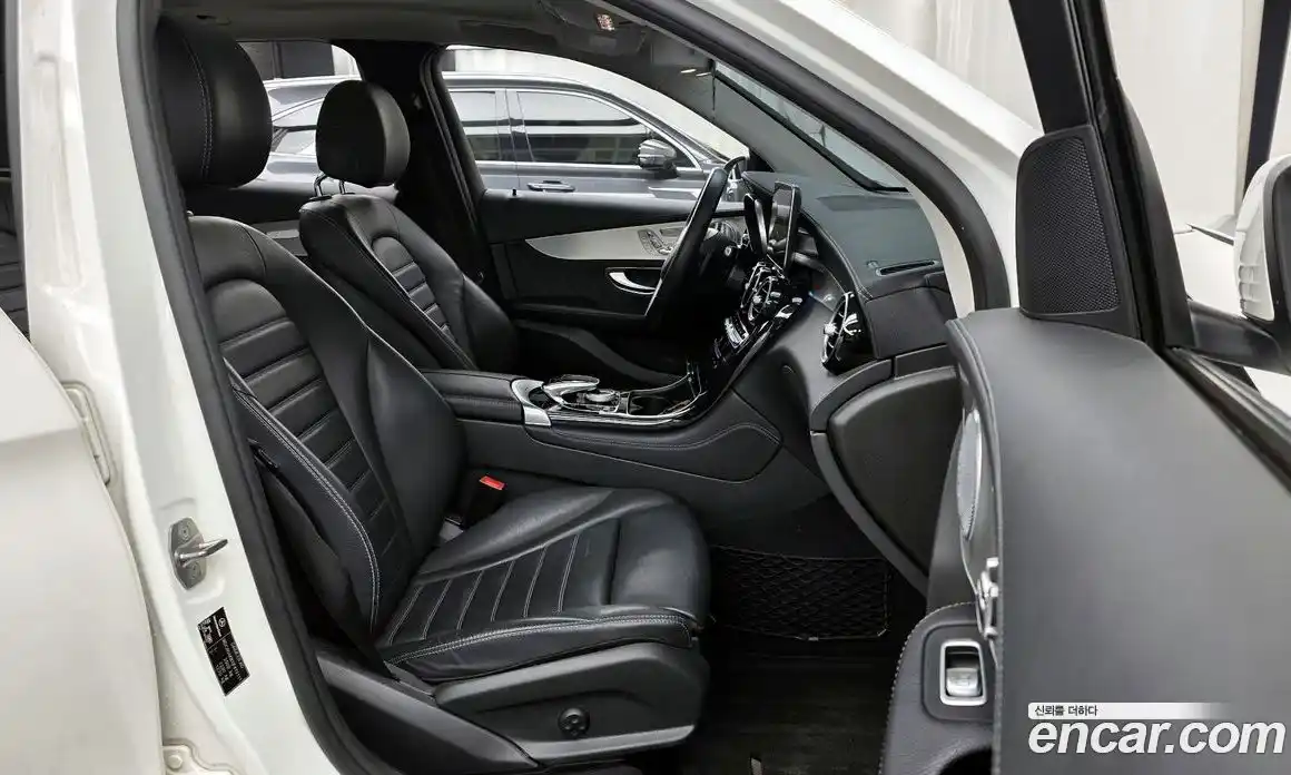 Mercedes-Benz GLC-Class 2018 2.1 Автомат в Москве № 161903, фото 14