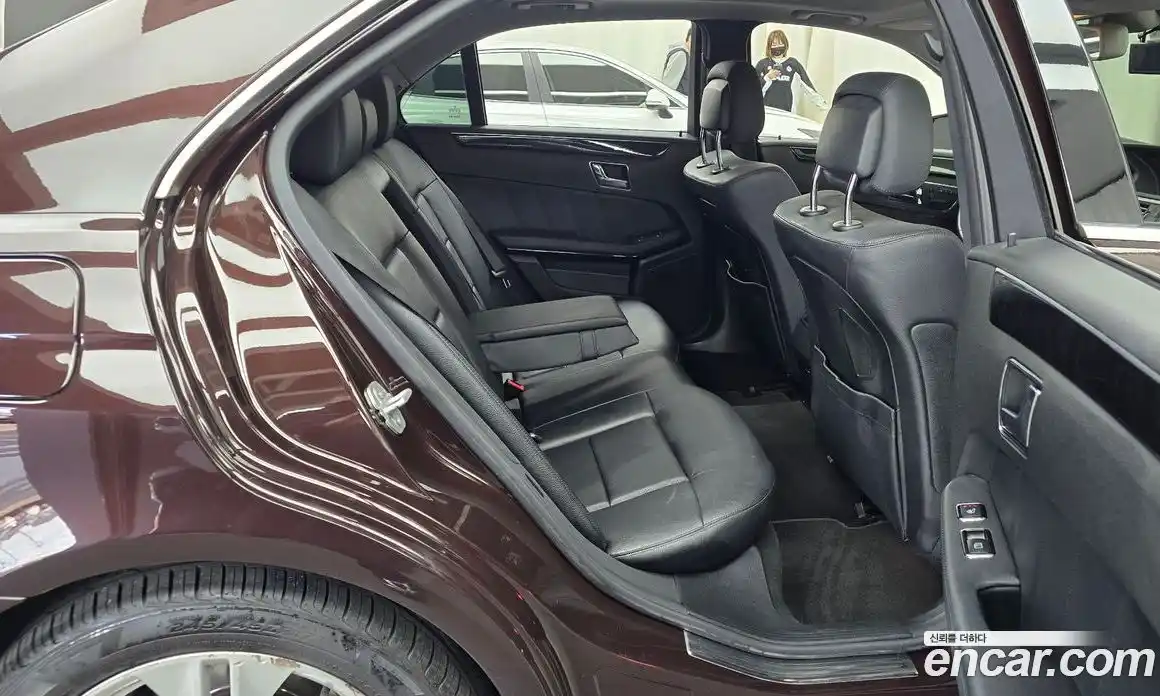 Mercedes-Benz E-Class 2010 3.0 Автомат в Москве № 162005, фото 13