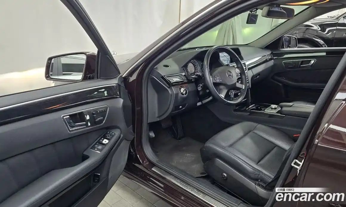 Mercedes-Benz E-Class 2010 3.0 Автомат в Москве № 162005, фото 16