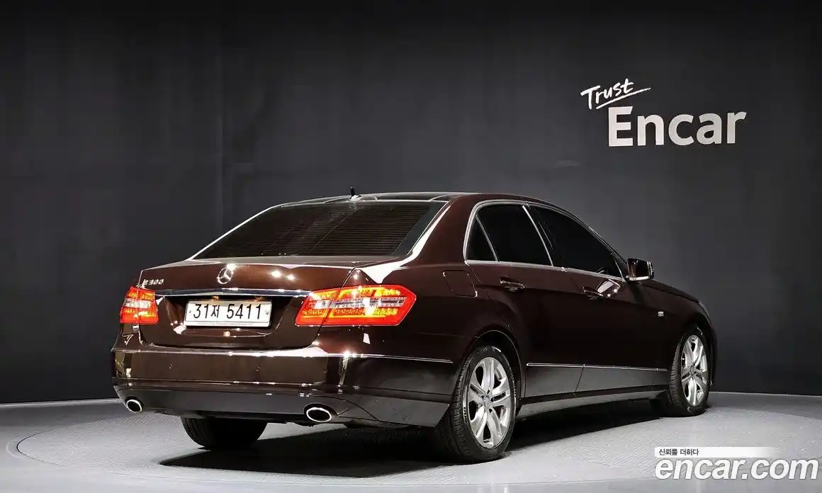 Mercedes-Benz E-Class 2010 3.0 Автомат в Москве № 162005, фото 10