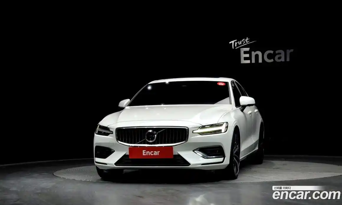 Volvo S60 2023 2.0 Автомат в Москве № 164634, фото 17