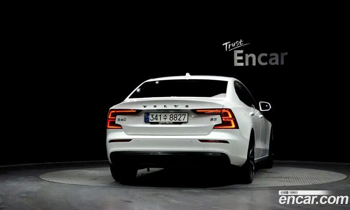 Volvo S60 2023 2.0 Автомат в Москве № 164634, фото 18