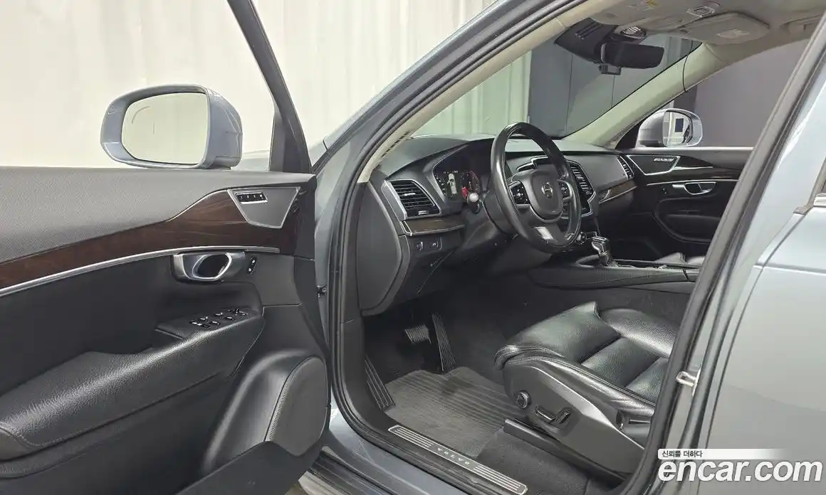 Volvo XC90 2018 2.0 Автомат в Москве № 164647, фото 13