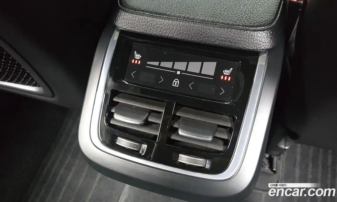 Volvo XC90 2018 2.0 Автомат в Москве № 164647, фото 18