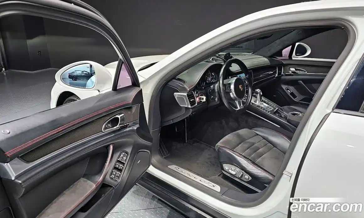 Porsche Panamera 2015 4.8 Автомат в Москве № 165666, фото 13