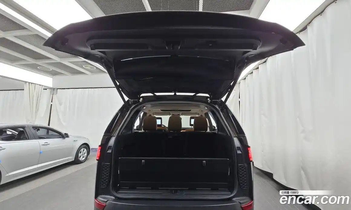 Land Rover Discovery 2017 3.0 Автомат в Москве № 166639, фото 3