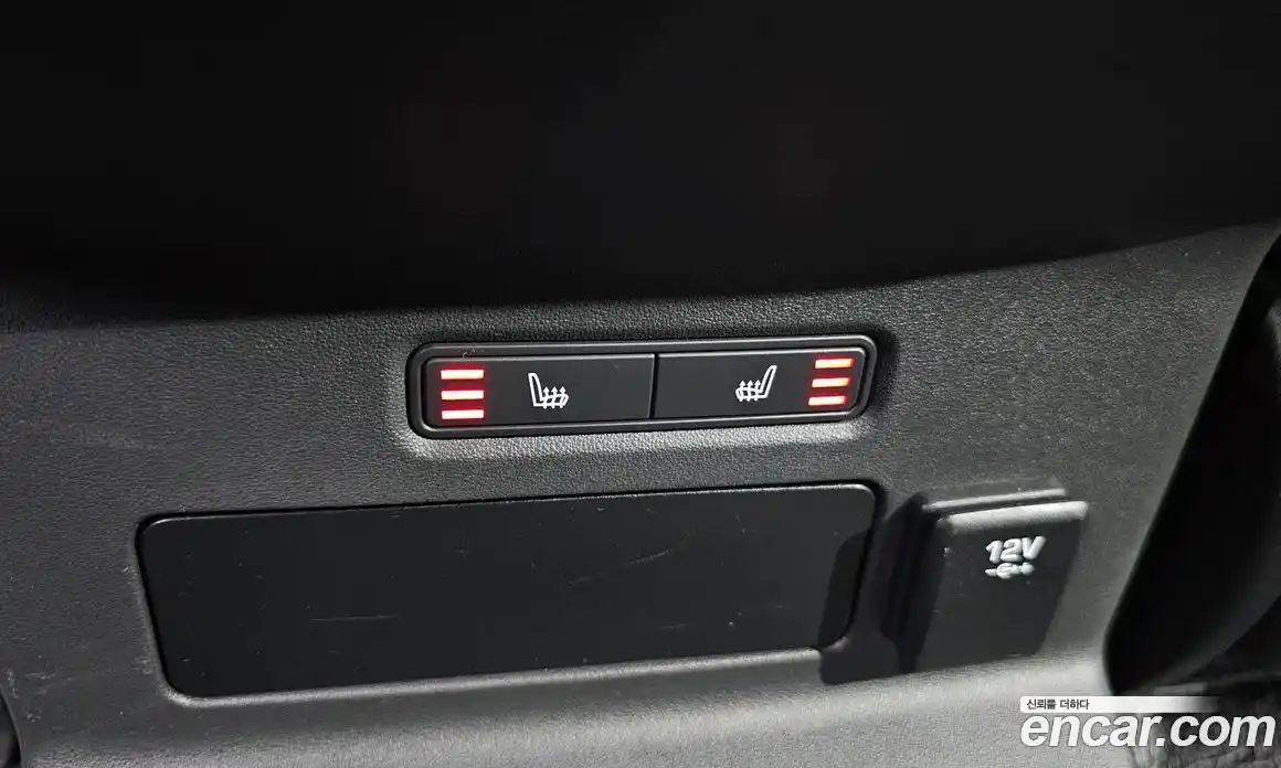 Land Rover Range-Rover Velar 2018 3.0 Автомат в Москве № 166677, фото 4