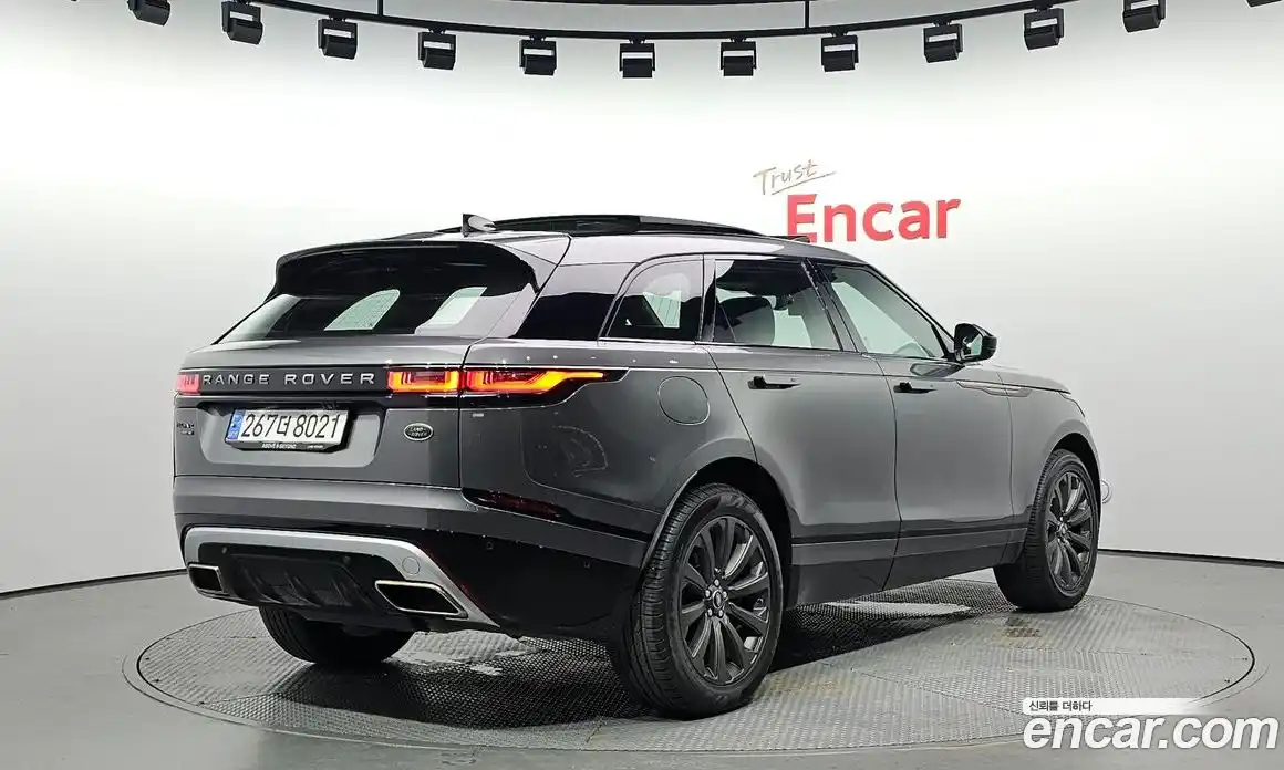 Land Rover Range-Rover Velar 2018 3.0 Автомат в Москве № 166677, фото 10