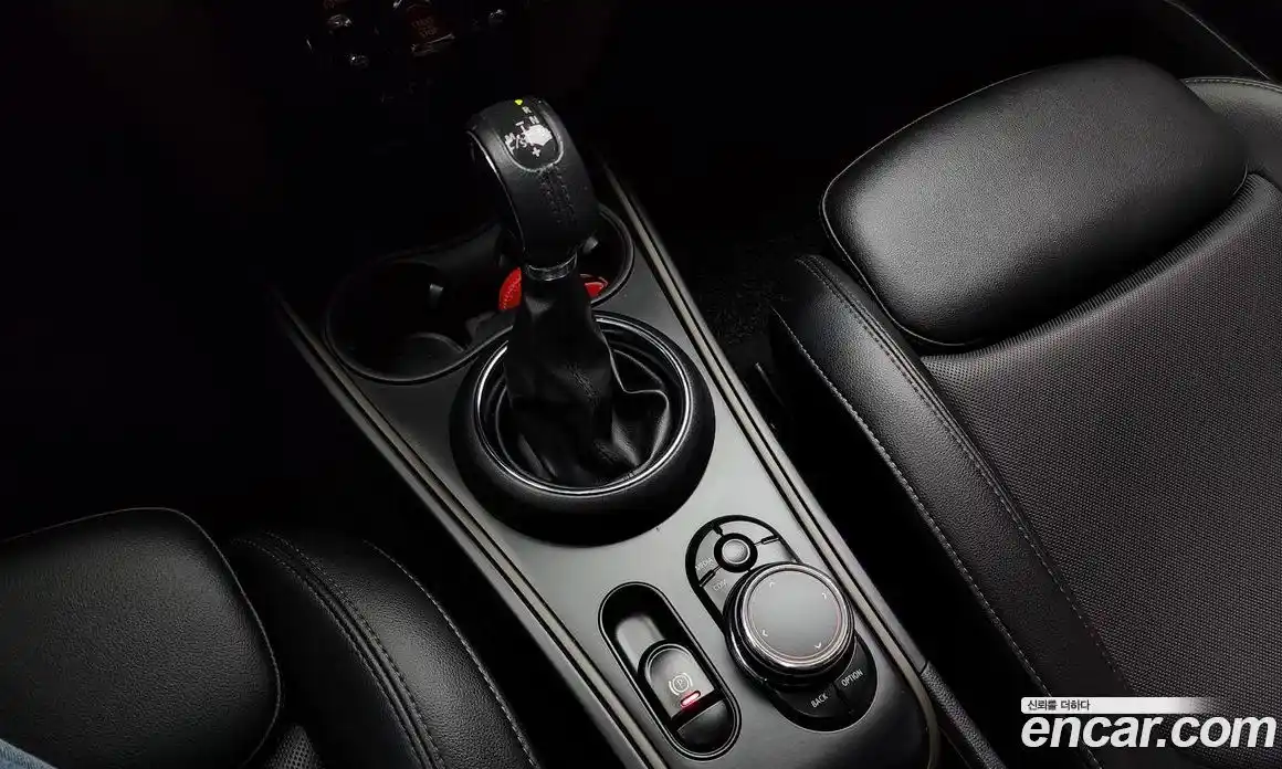 Mini Countryman 2018 2.0 Автомат в Москве № 167276, фото 11