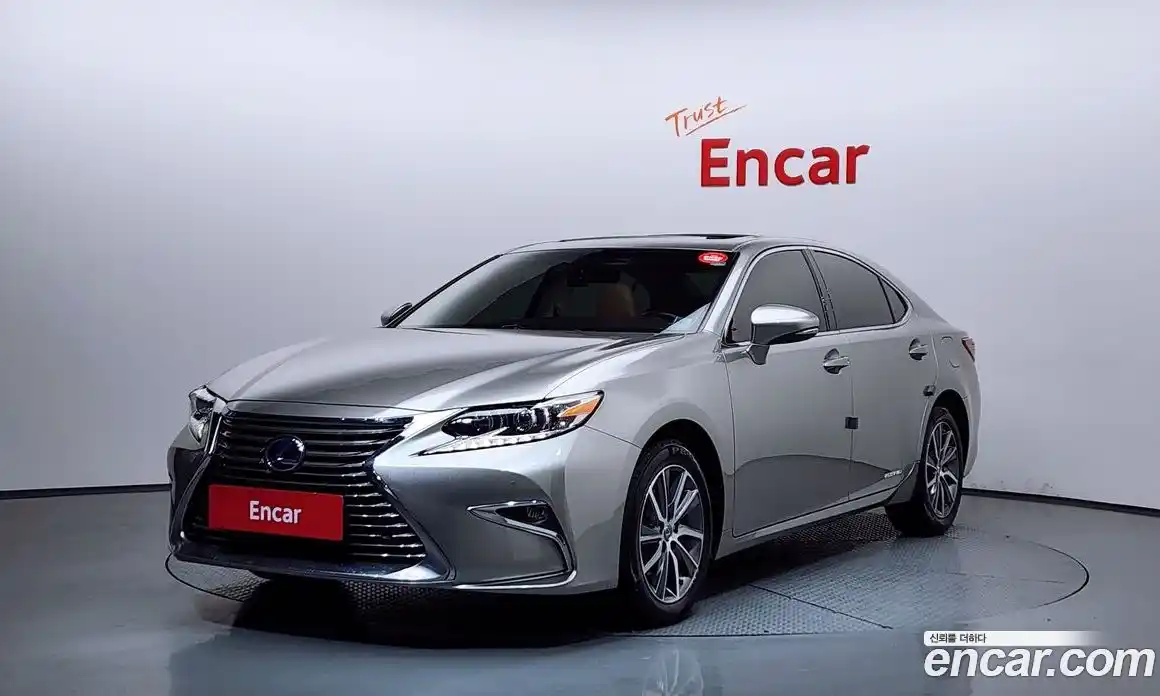 Lexus ES 2018 2.5 Автомат в Москве № 168241, фото 9