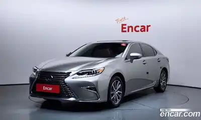Lexus ES 2018 2.5 Автомат в Москве № 168241, миниатюра 9