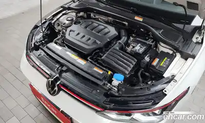 Volkswagen Golf 2024 2.0 Автомат в Москве № 168431, миниатюра 5