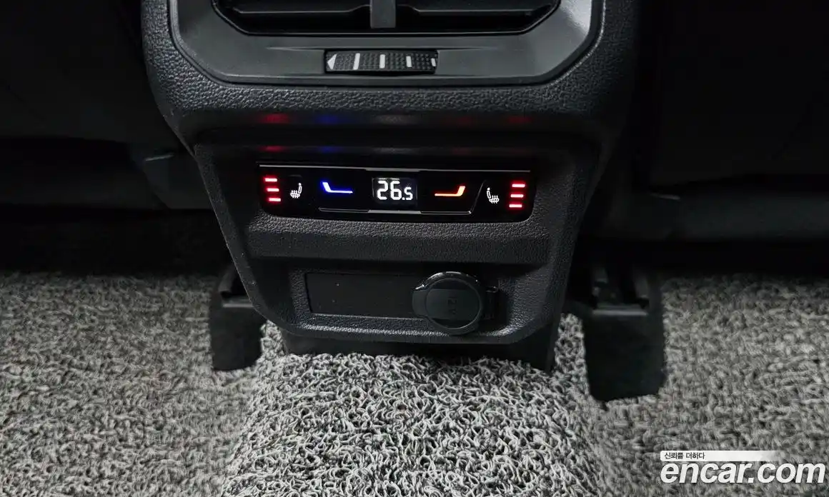 Volkswagen Tiguan 2023 2.0 Автомат в Москве № 168797, фото 16