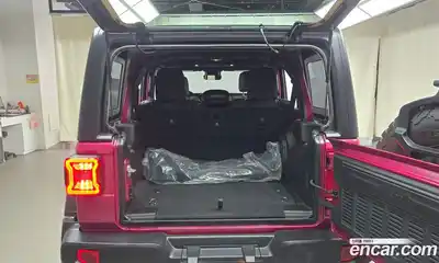 Jeep Wrangler 2024 2.0 Автомат в Москве № 169426, миниатюра 5