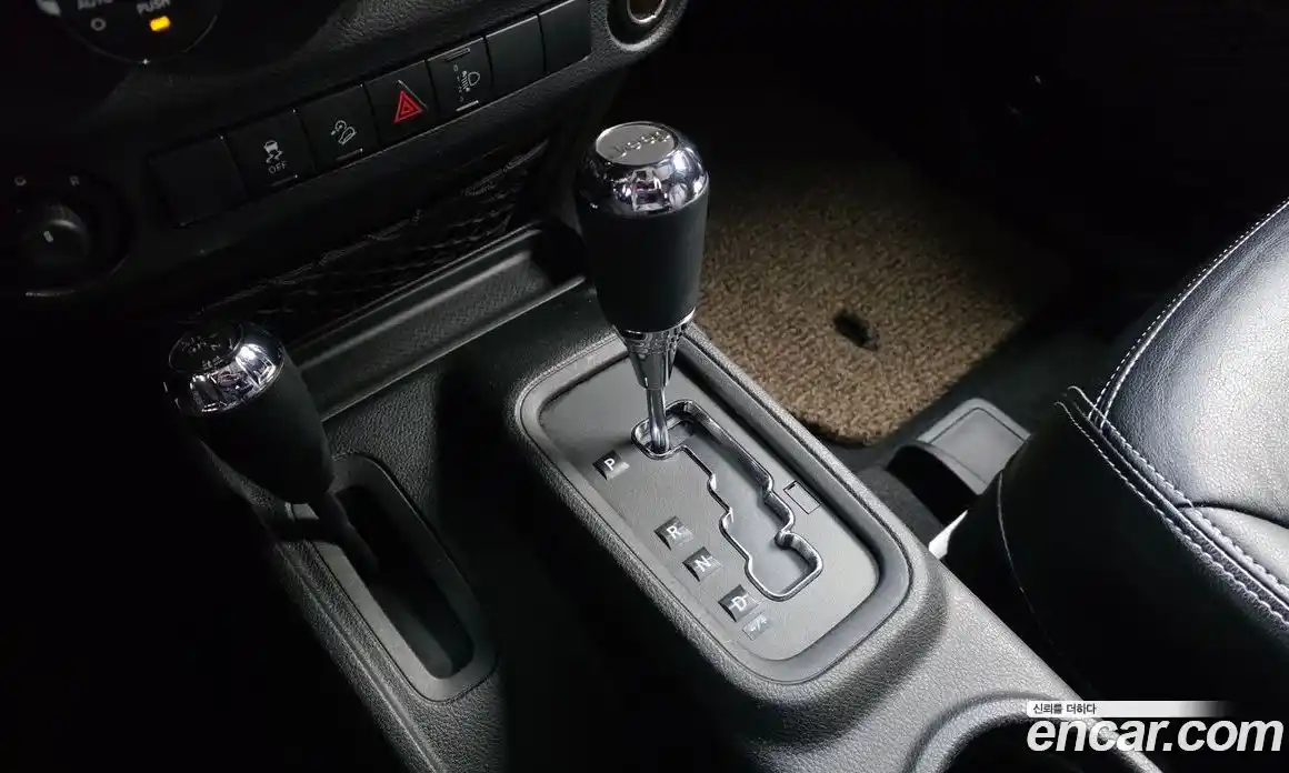 Jeep Wrangler 2013 2.8 Автомат в Москве № 169883, фото 15