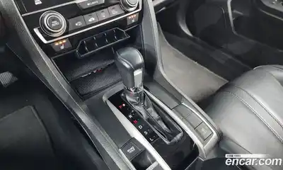 Honda Civic 2018 2.0 Автомат в Москве № 170549, миниатюра 2