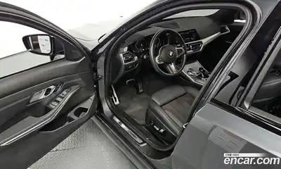 BMW 3-Series 2022 2.0 Автомат в Москве № 188402, миниатюра 11