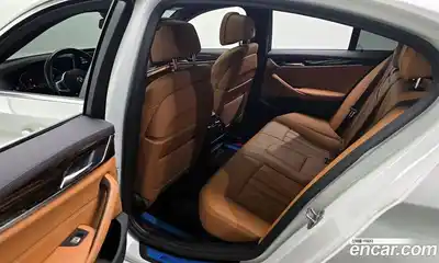 BMW 5-Series 2021 2.0 Автомат в Москве № 189731, миниатюра 3