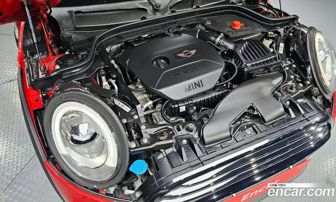 Mini Cooper 2015 1.5 Автомат в Москве № 190202, фото 3