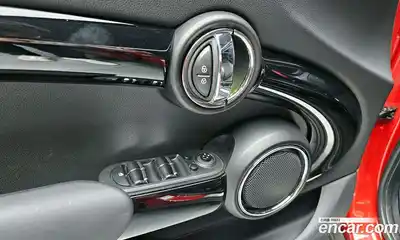 Mini Cooper 2015 1.5 Автомат в Москве № 190202, миниатюра 4