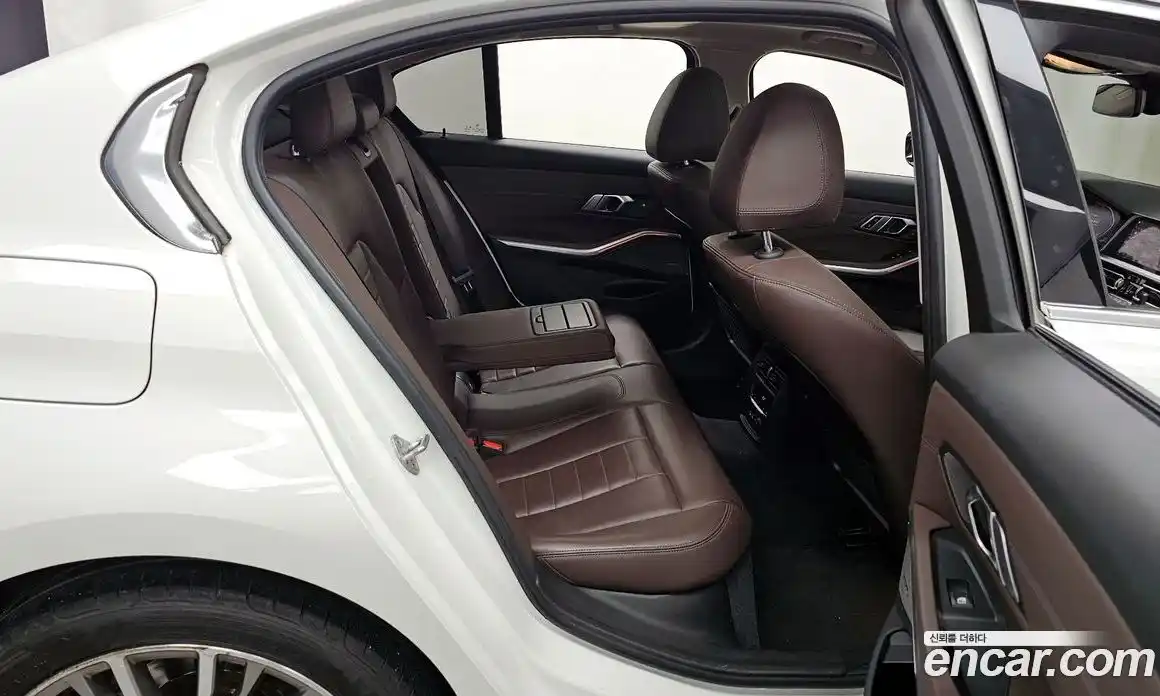 BMW 3-Series 2020 2.0 Автомат в Москве № 192809, фото 18