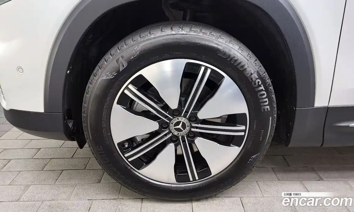 Mercedes-Benz EQB 2024 0.2 Автомат в Москве № 194137, фото 10