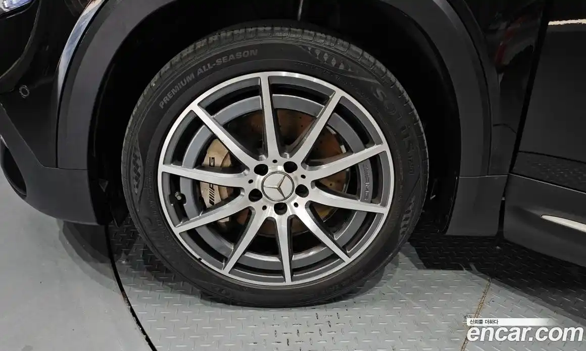 Mercedes-Benz GLB-Class 2023 2.0 Автомат в Москве № 194729, фото 17