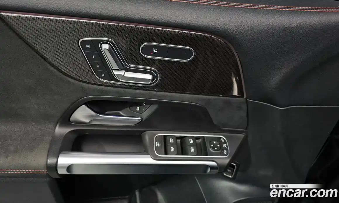 Mercedes-Benz GLB-Class 2023 2.0 Автомат в Москве № 194729, фото 10