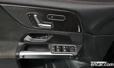 Mercedes-Benz GLB-Class 2023 2.0 Автомат в Москве № 194729, миниатюра 10