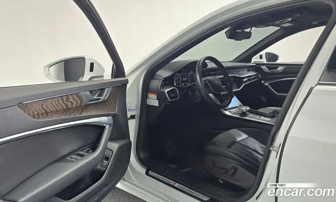 Audi A6 2021 2.0 Автомат в Москве № 196574, фото 16